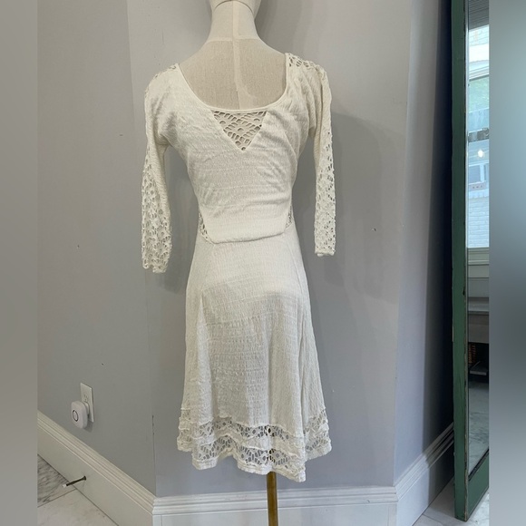 Free People, XS, women’s crochet and knit flared long sleeve boho mini dress EUC - Picture 4 of 11